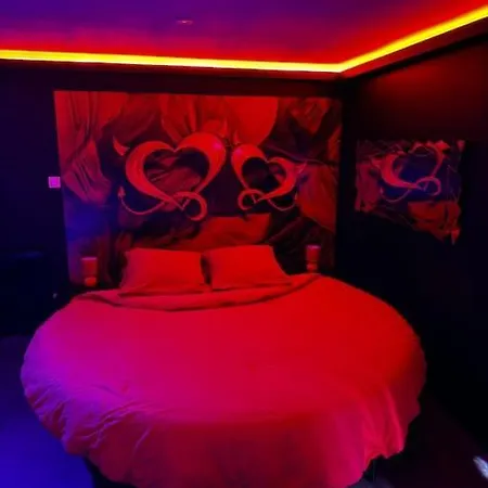 Love Room Passion Saint-Hilaire-de-Talmont Exterior photo